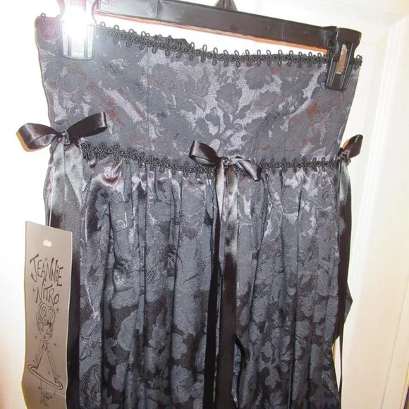 Vintage Jeannie Nitro With Tag Brocade Skirt, Pointy Witchy Goth Vampire Small - Picture 15 of 16